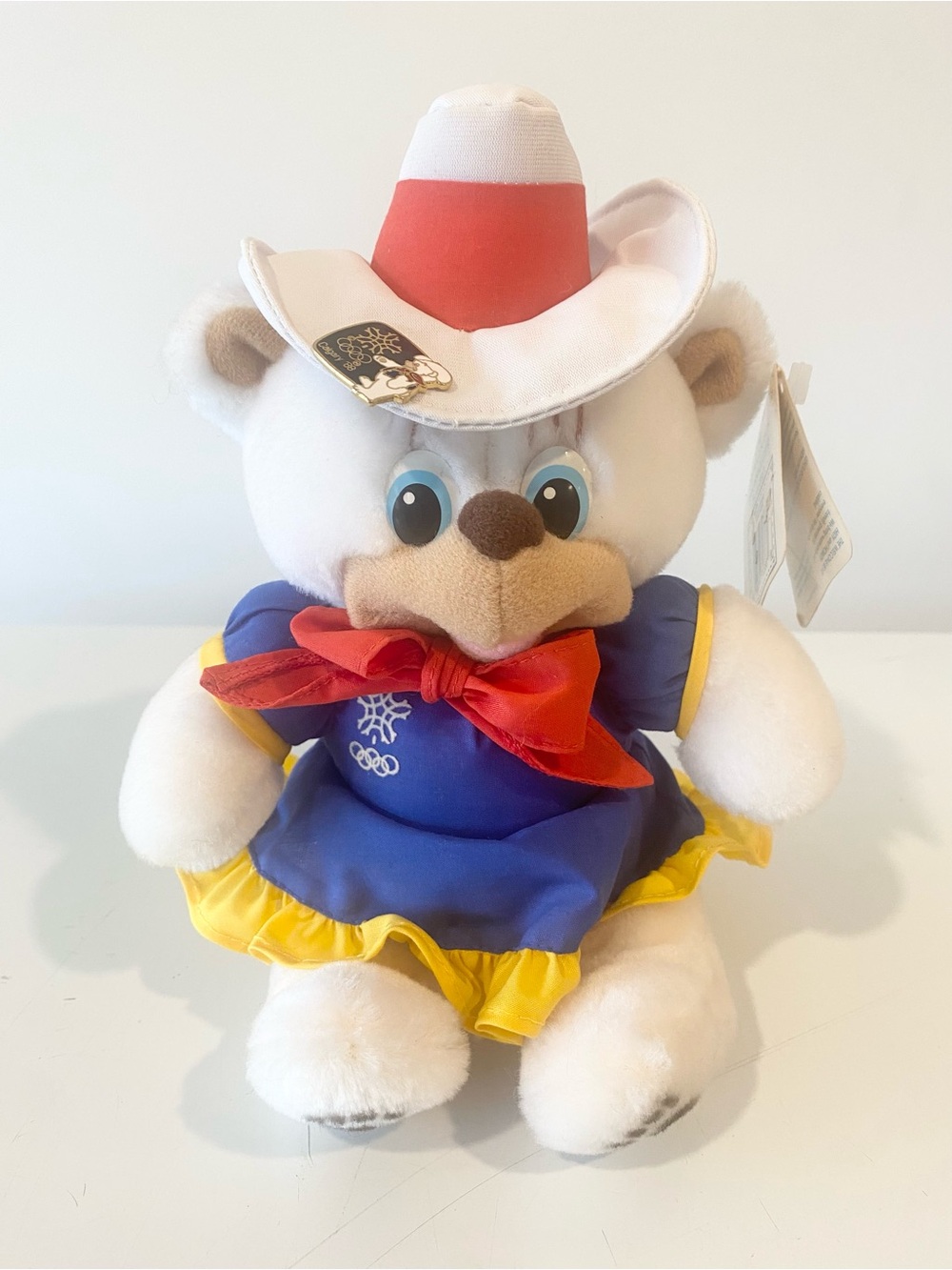 Vintage 1988 Calgary Winter Olympics Hidy Mascot Plush Bear Hasbro w/ Tags & Pin